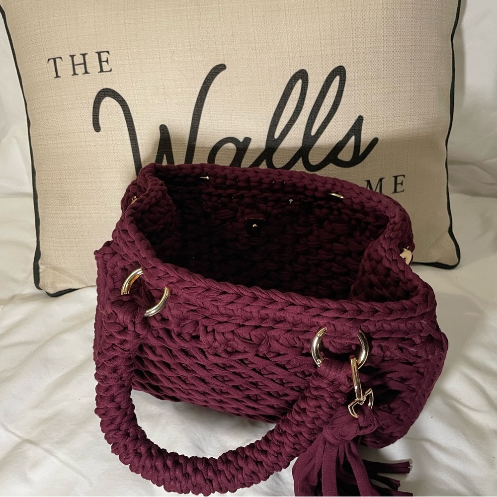 Handmade honeycomb pattern handbag - Picture 2 of 11